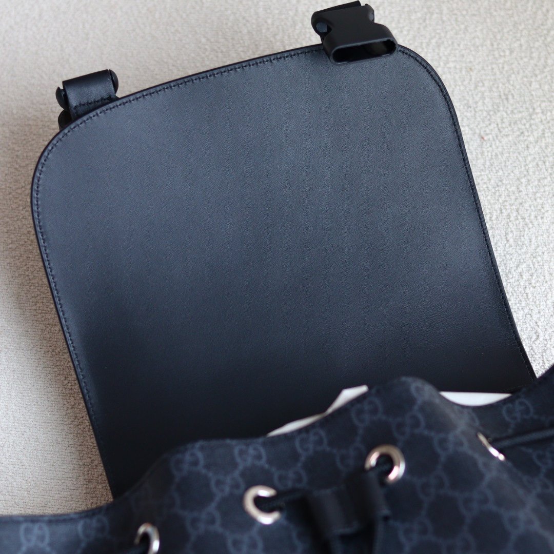 Handbag/Shoulder Bag Size  34X42x16cm