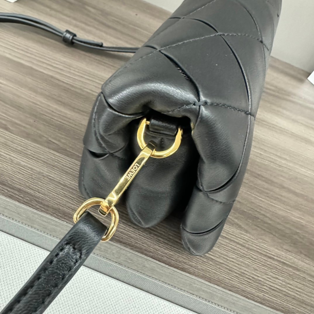 Handbag/Shoulder Bag Size 20*6*13CM