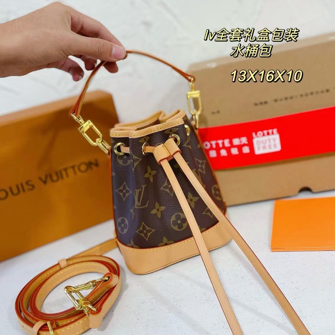 Reading Flower Small Bucket Bag Handheld Crossbody Bag Size: 13*16*10cm