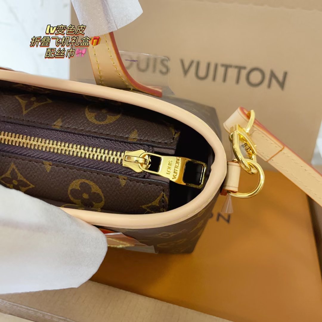 Hand-held one-shoulder crossbody women's bag Specifications: 18*13*12cm