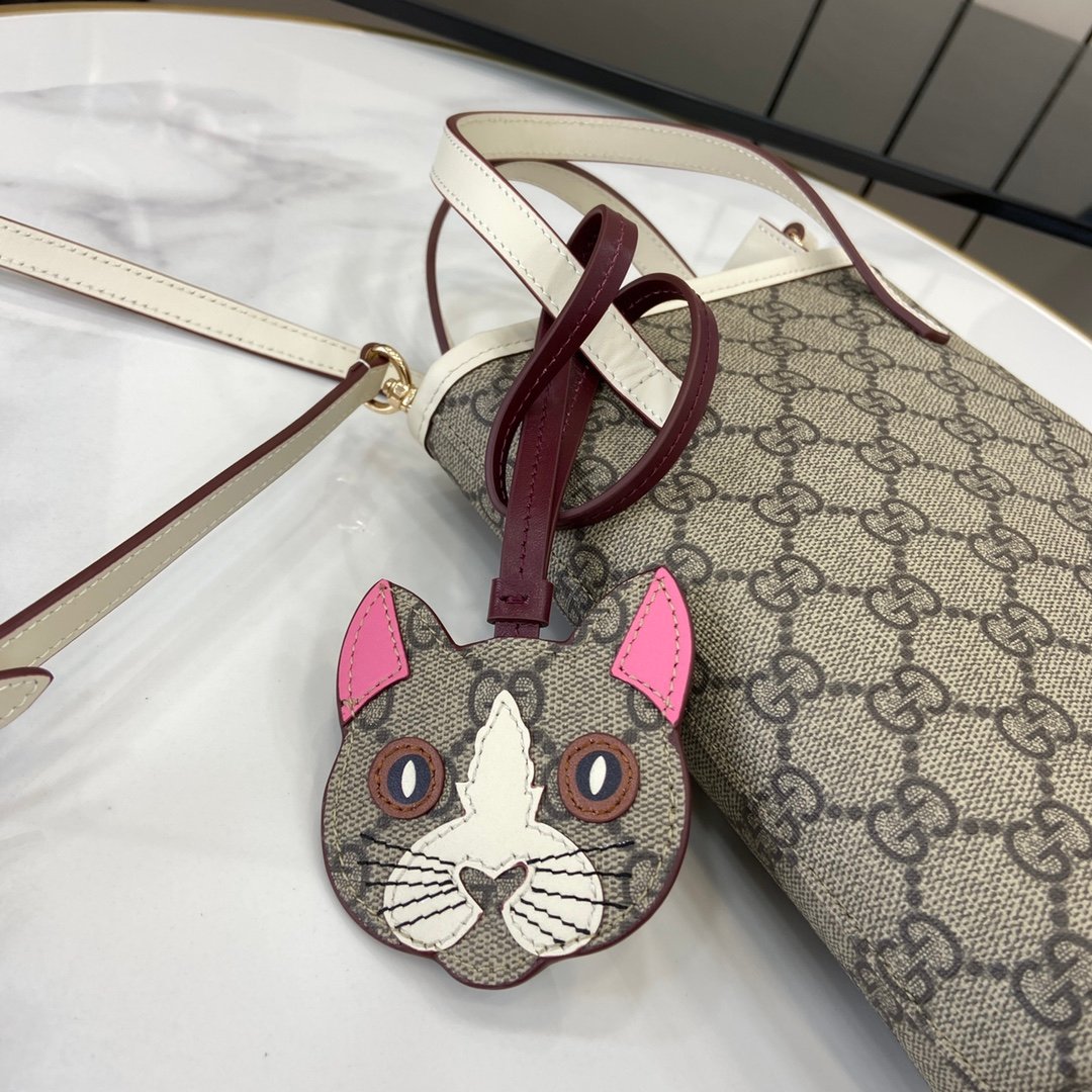 Handbag/Shoulder Bag Size  20x15x5