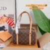 Changing bag tote bag size: 25*16*10cm