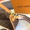 One-shoulder crossbody bag Size: 24-16-9cm