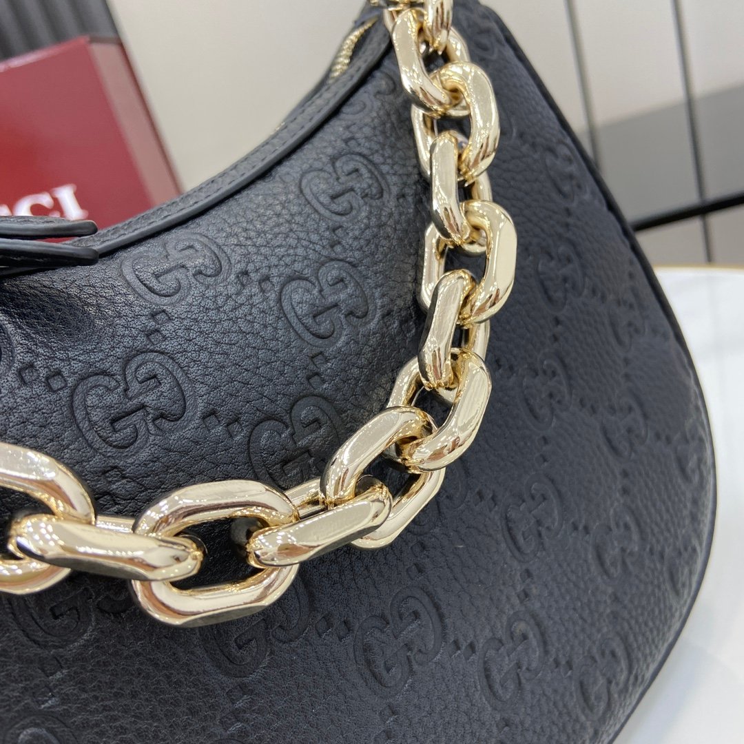 Handbag/Shoulder Bag Size  25.5x 20x 5cm