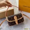 Mini baguette tote bag shoulder bag Specification: 25*15*10cm