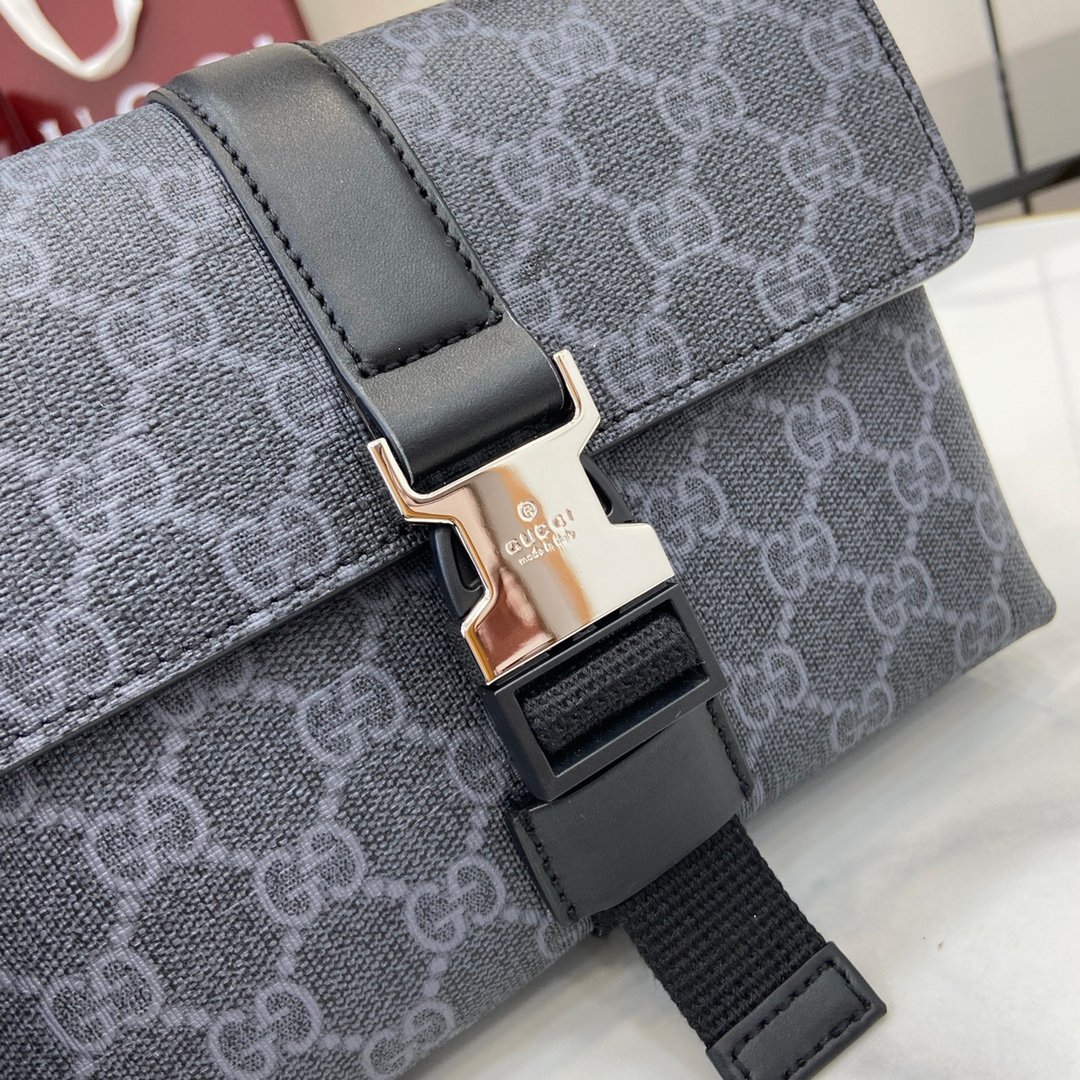 Handbag/Shoulder Bag Size 18.5x 13.5x 7