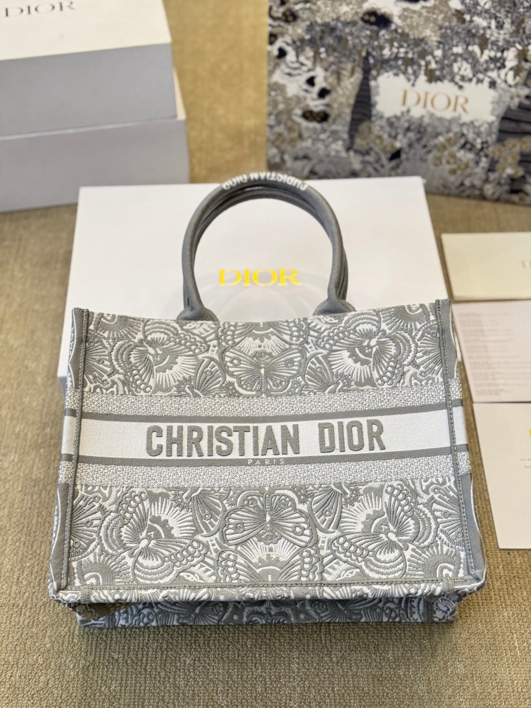 Handbag/Shoulder Bag Size 40x35x25cm