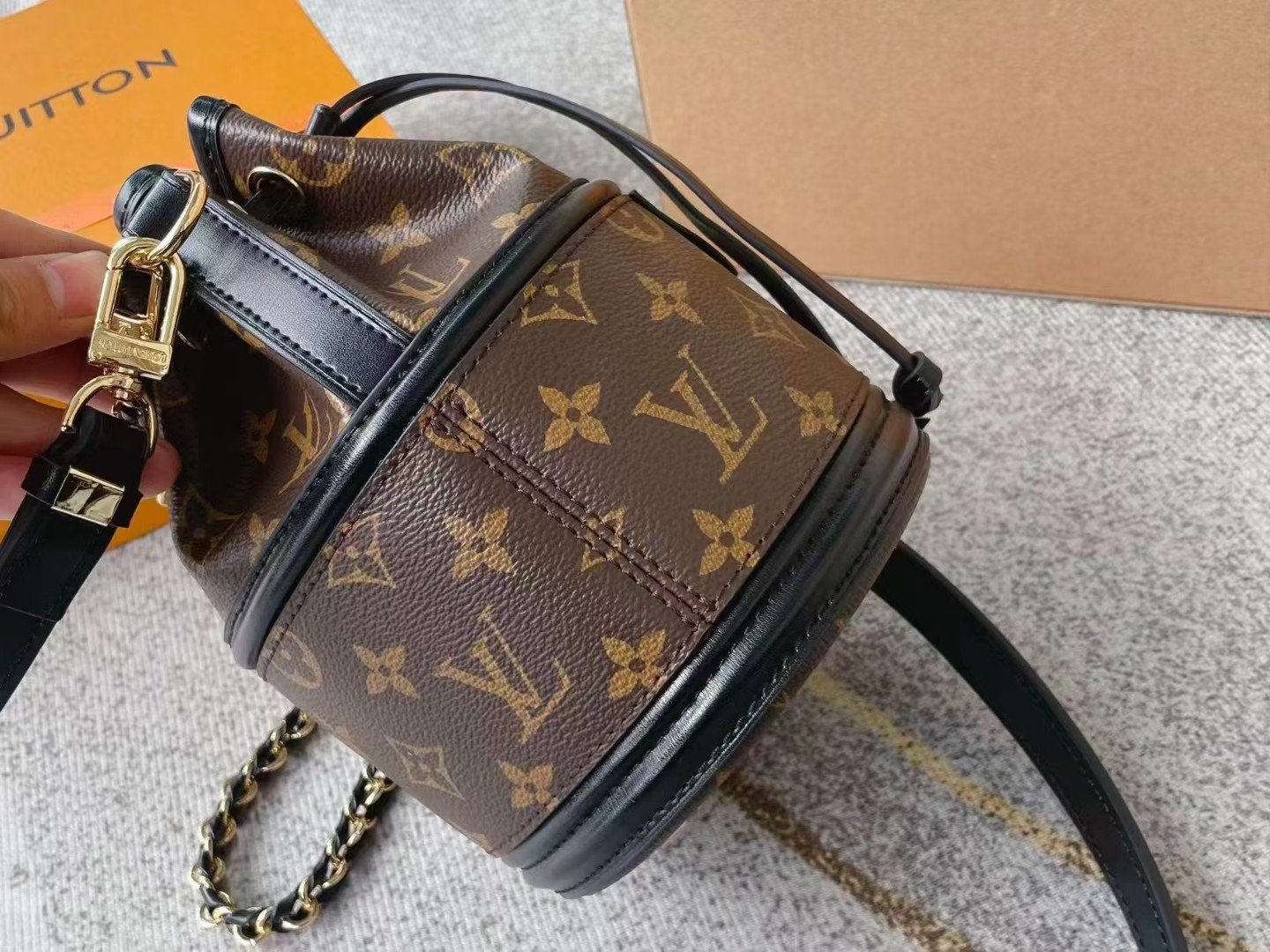 New rice bucket tote bag shoulder bag Specification: 15*20*15cm
