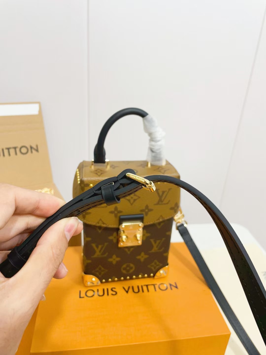 Handbag shoulder bag Specification: 13*18*7cm