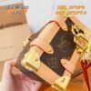 Handbag shoulder bag specifications: 18*12*8cm