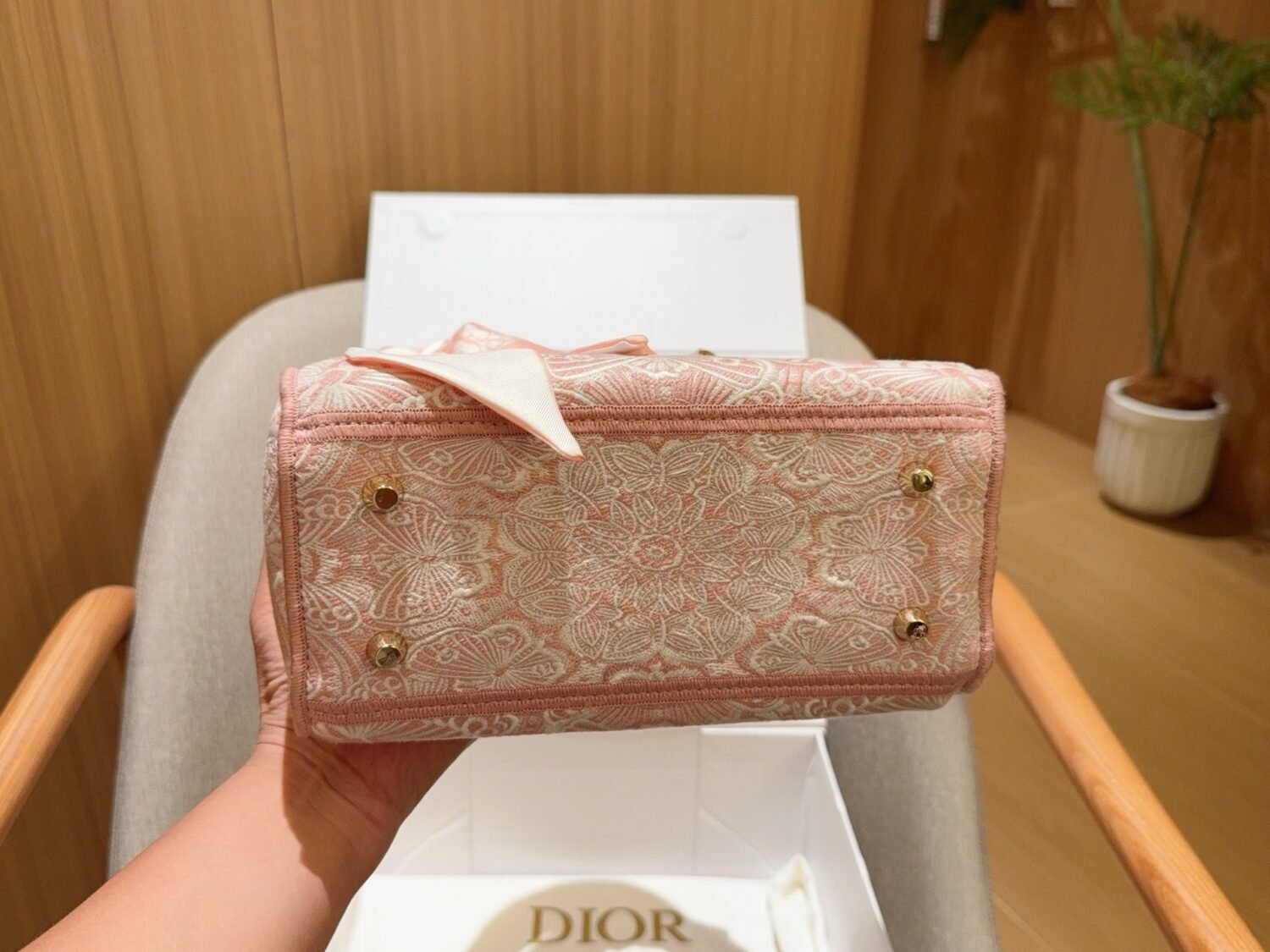 Handbag/Shoulder Bag Size 23x19x11cm