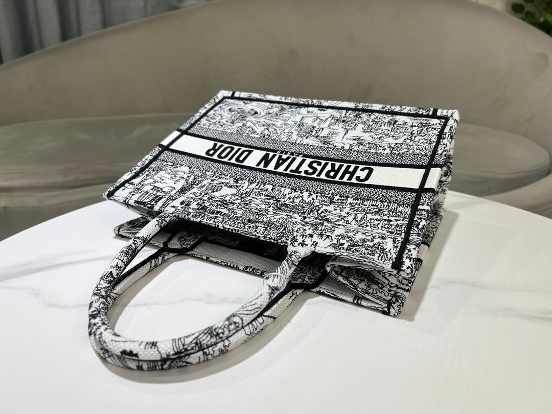 Handbag/Shoulder Bag Size 42x38x18cm