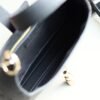 Handbag/Shoulder Bag Size  27.5x 19x 4 CM
