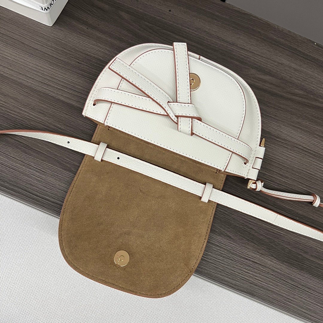 Handbag/Shoulder Bag Size 21x12.5x9.5cm