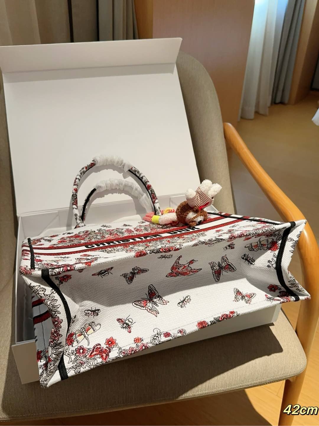 Handbag/Shoulder Bag Size 42x18x35cm