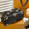 Premium Embossed Embossed Shopping Bag Specifications: 25*11*19 CM