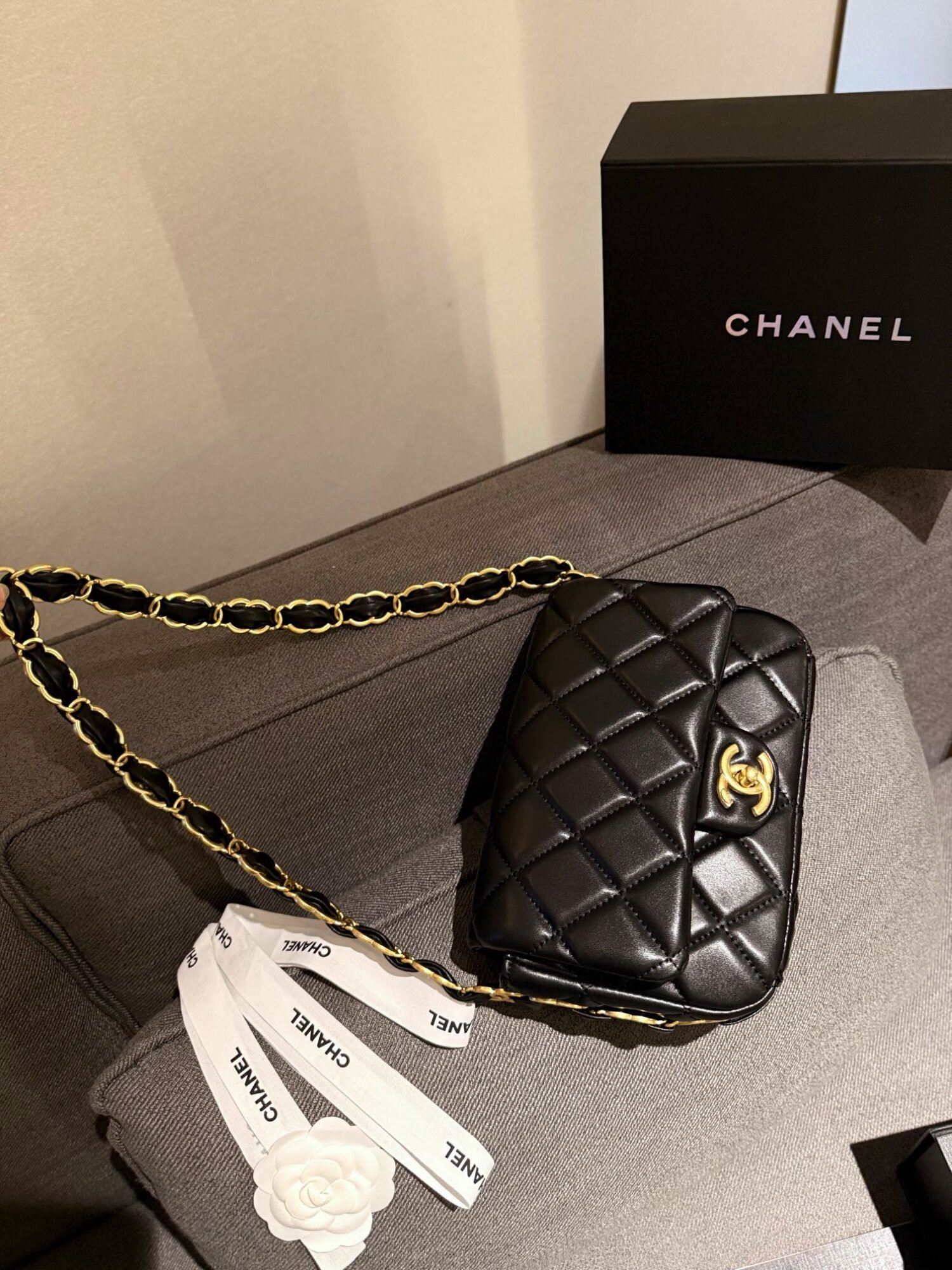 Handbag/Shoulder Bag Size 20*20*7cm