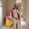 Reversible handbag Specifications: 32*29*17