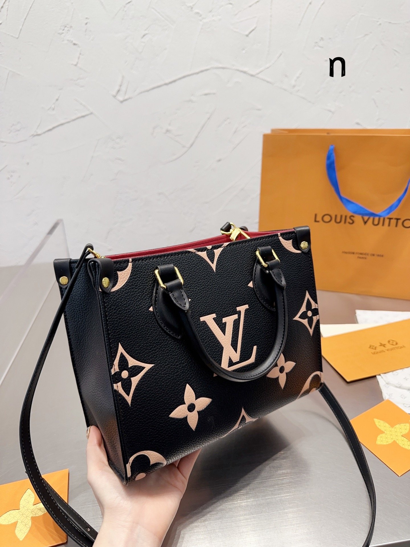 Shopping bag, shoulder bag, handbag Specification: 25*19*11.5