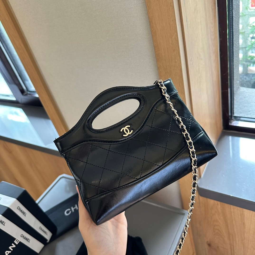 Handbag/Shoulder Bag Size 21*17*3.5cm