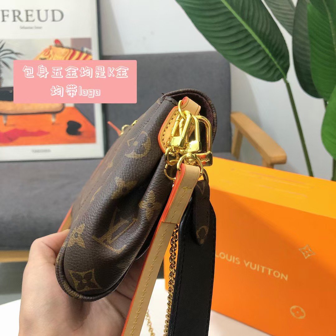 One-shoulder crossbody armpit handbag Specifications: 28*17*4 ...