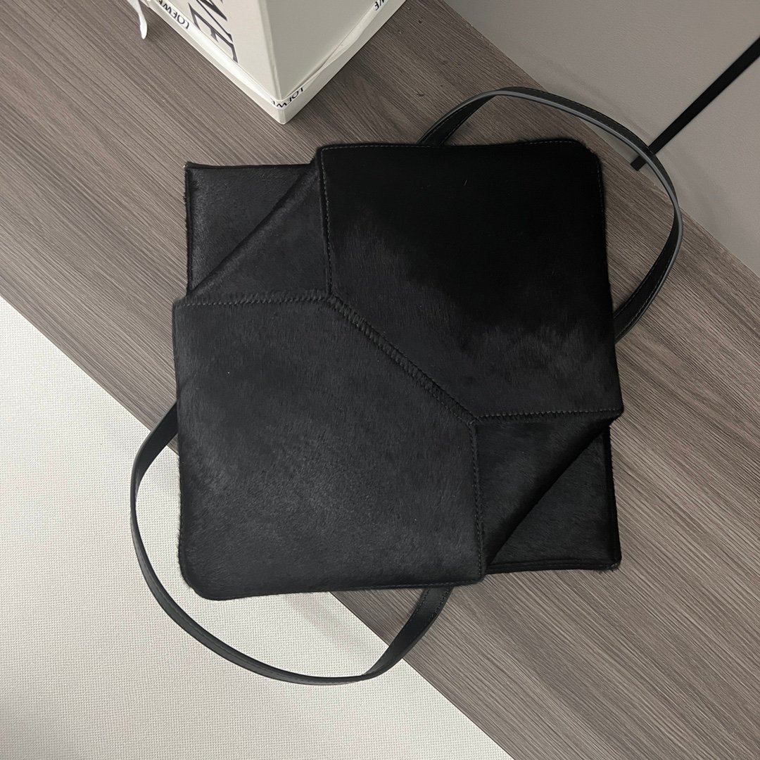 Handbag/Shoulder Bag Size 25.5*14.5*31.5CＭ
