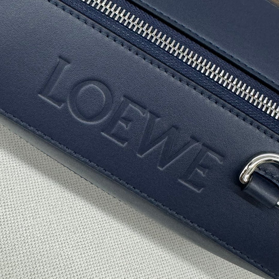 Handbag/Shoulder Bag Size 32.5*9*12.3cm