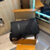 Pillow bag Crossbody bag Size: 17*27*13cm