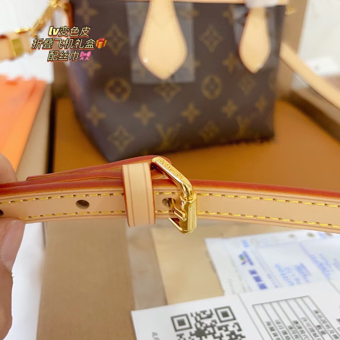 Hand-held one-shoulder crossbody women's bag Specifications: 18*13*12cm