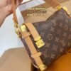 Iron horn square box bag size: 23*16*8cm