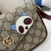 Handbag/Shoulder Bag Size  22x 13x 4cm