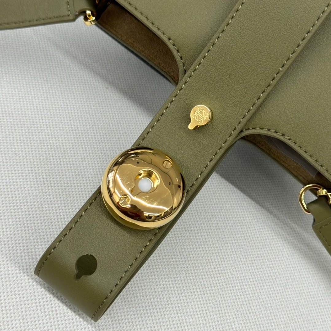 Handbag/Shoulder Bag Size16*16*19.5CM