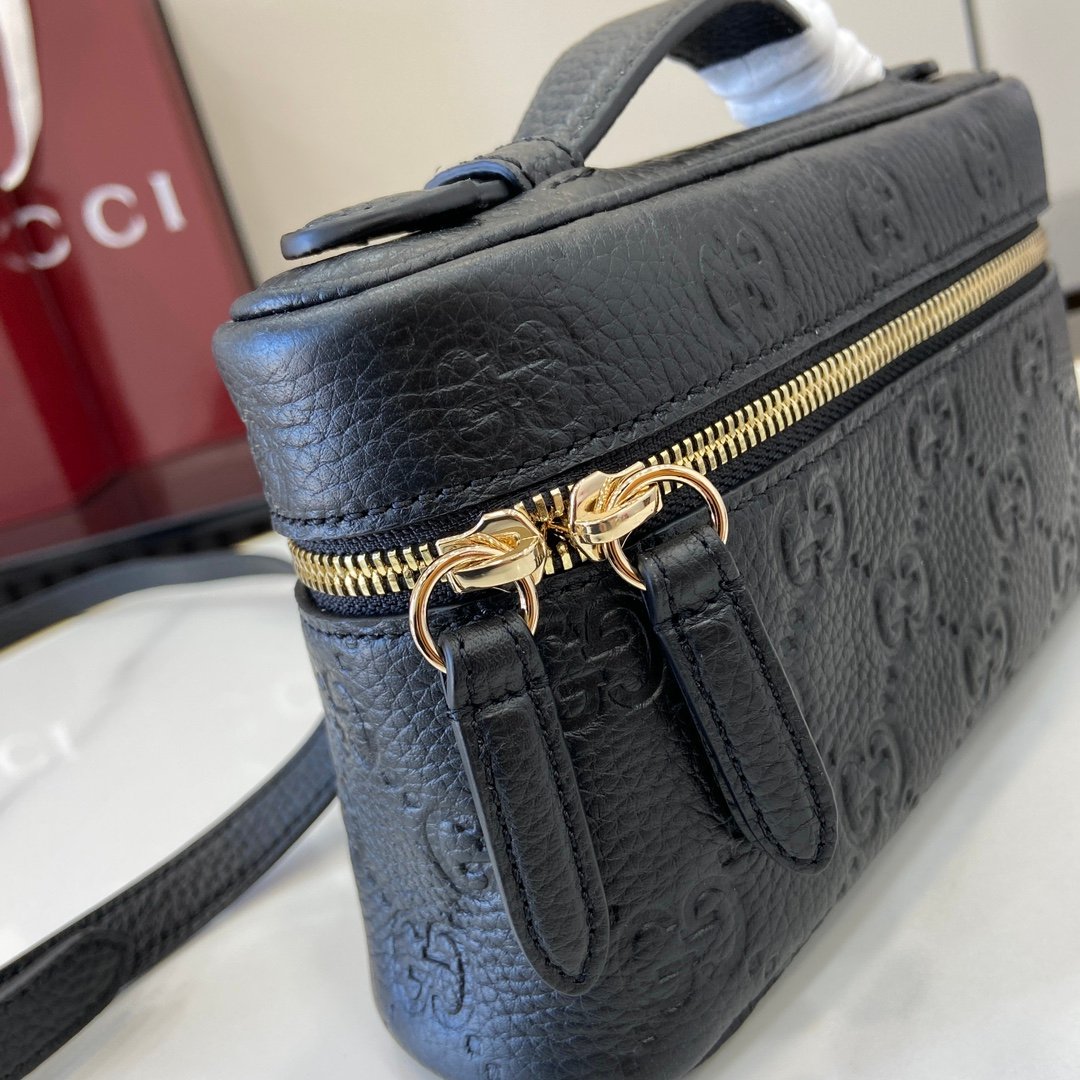 Handbag/Shoulder Bag Size 20x 12x 5cm