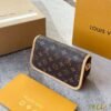 Mini baguette tote bag shoulder bag Specification: 25*15*10cm
