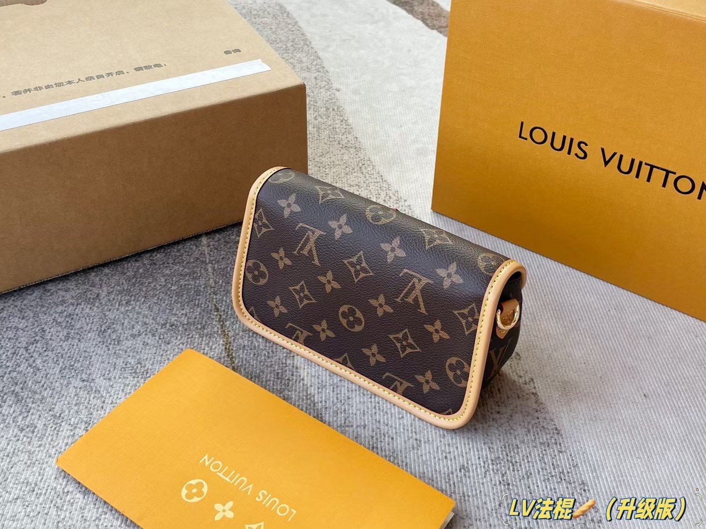 Mini baguette tote bag shoulder bag Specification: 25*15*10cm