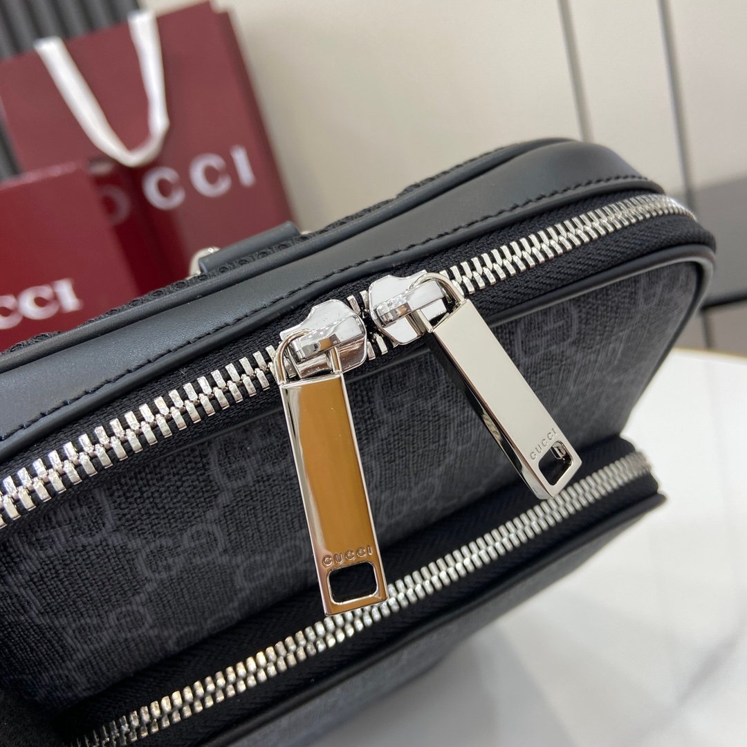 Handbag/Shoulder Bag Size 17.5x 7x 6