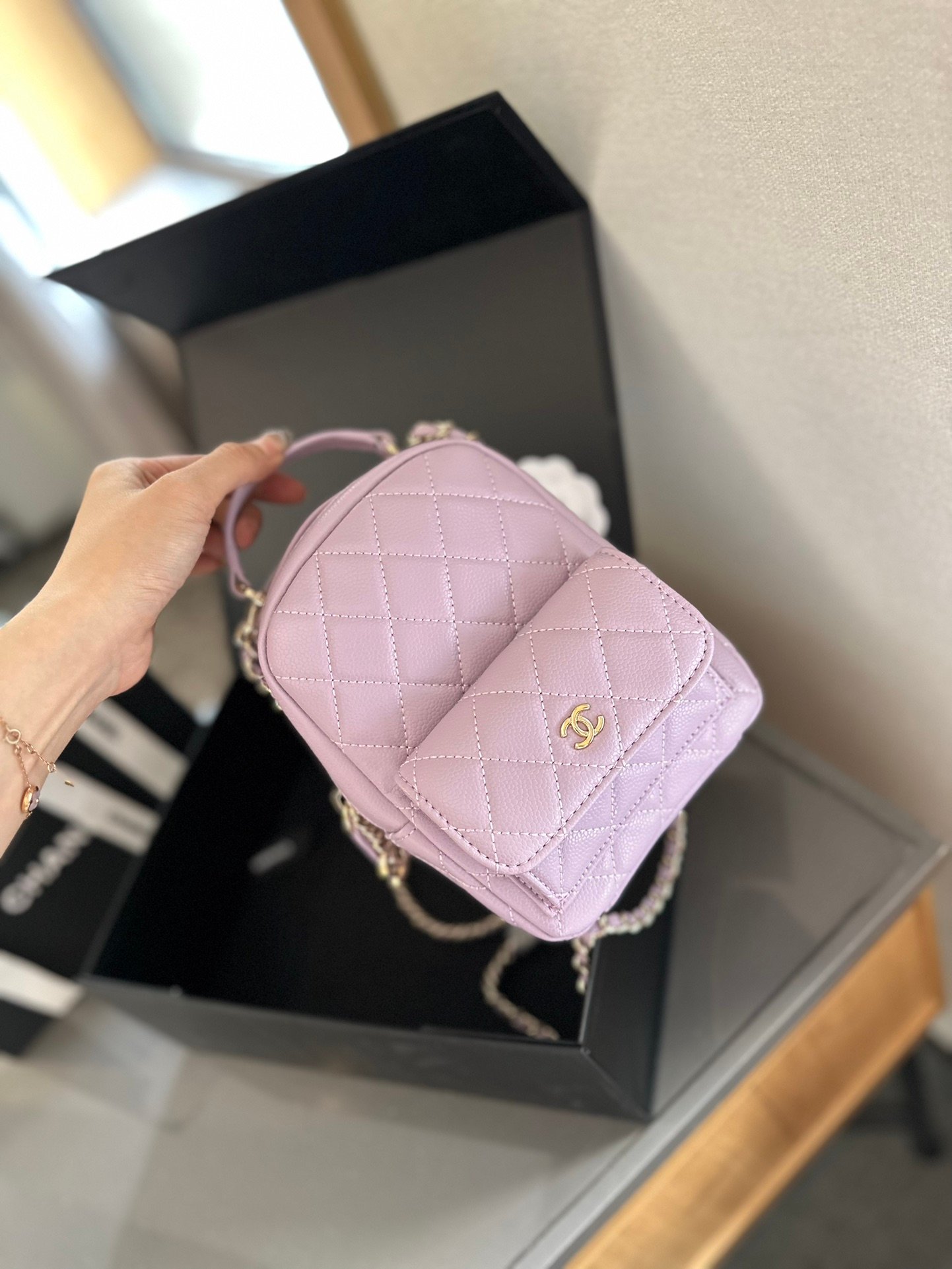 Handbag/Shoulder Bag Size 18x13x6