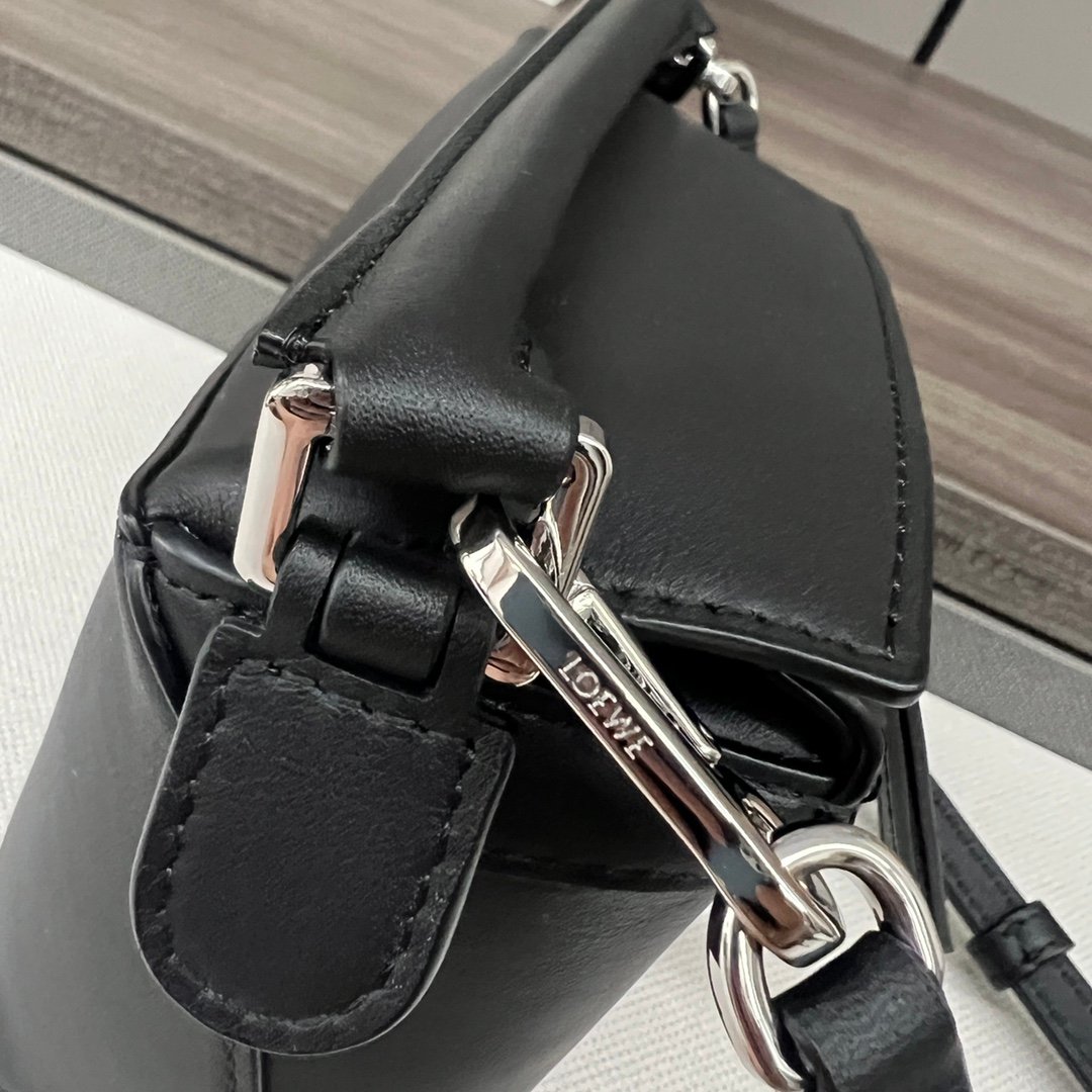 Handbag/Shoulder Bag Size 18*12.5*8CＭ