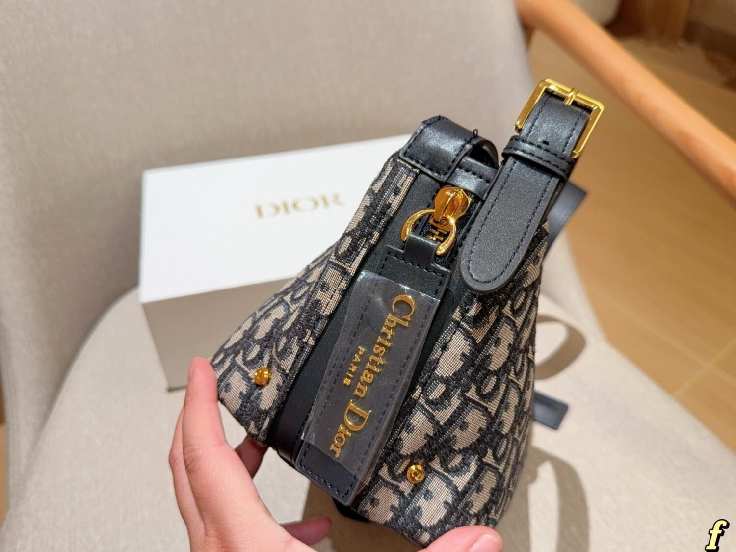 Handbag/Shoulder Bag Size 23×13×13cm