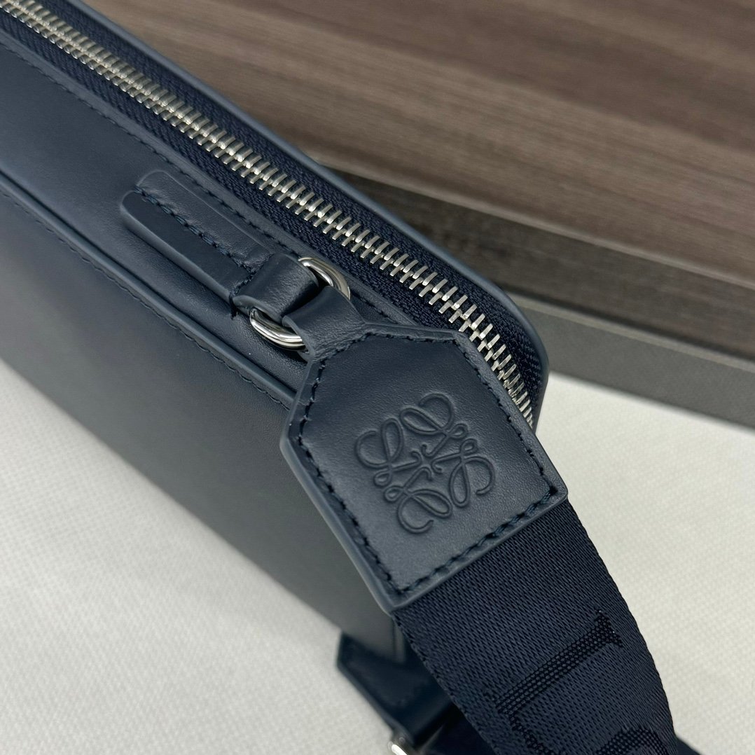 Handbag/Shoulder Bag Size 11*3.7*18CM