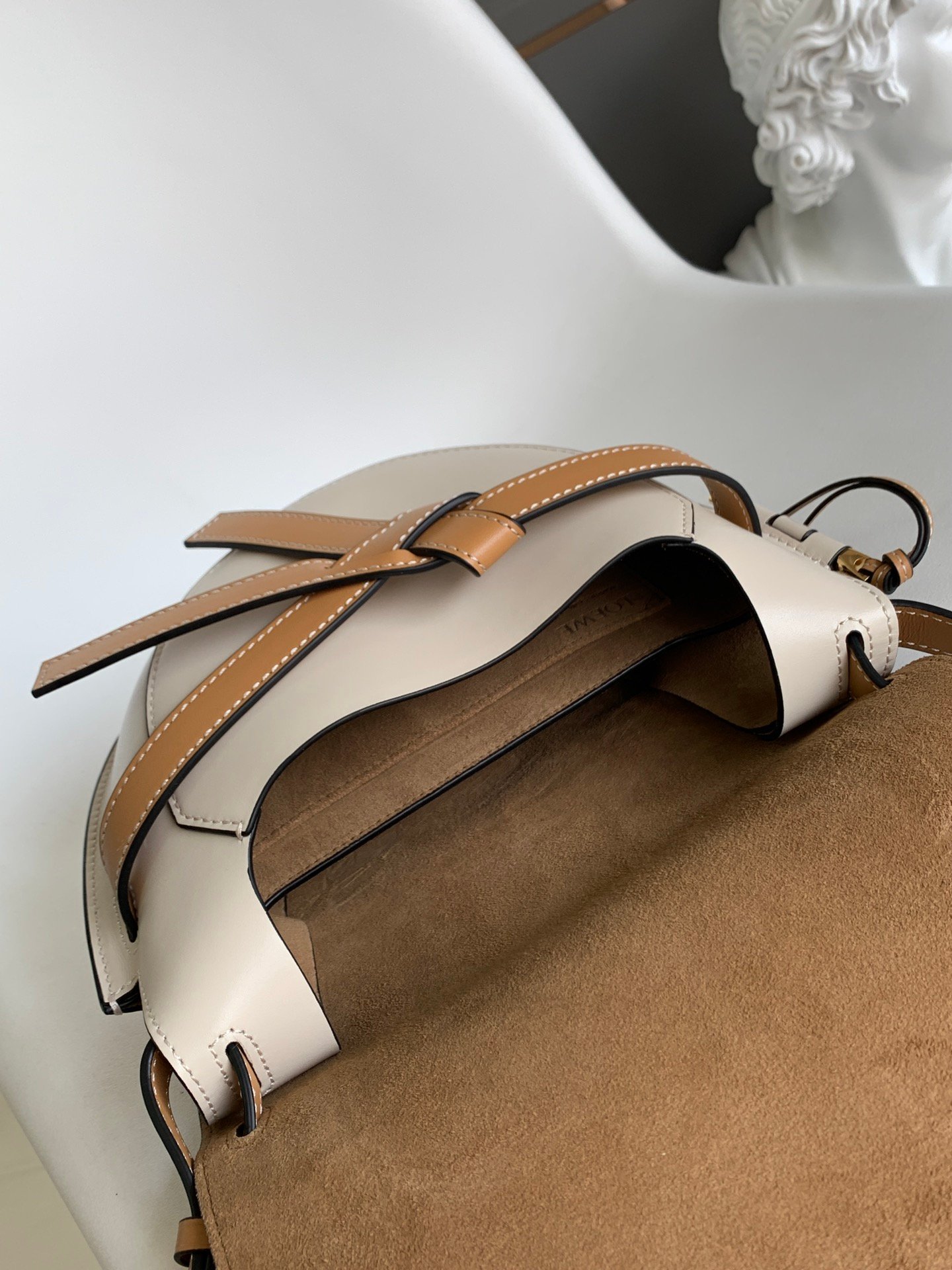 Handbag/Shoulder Bag Size 20*19*11.5 cm