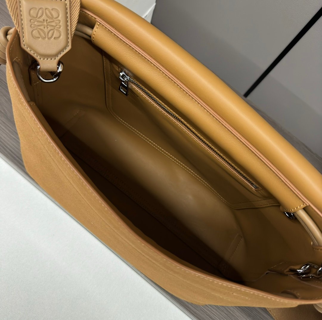 Handbag/Shoulder Bag Size 34*12*24CＭ
