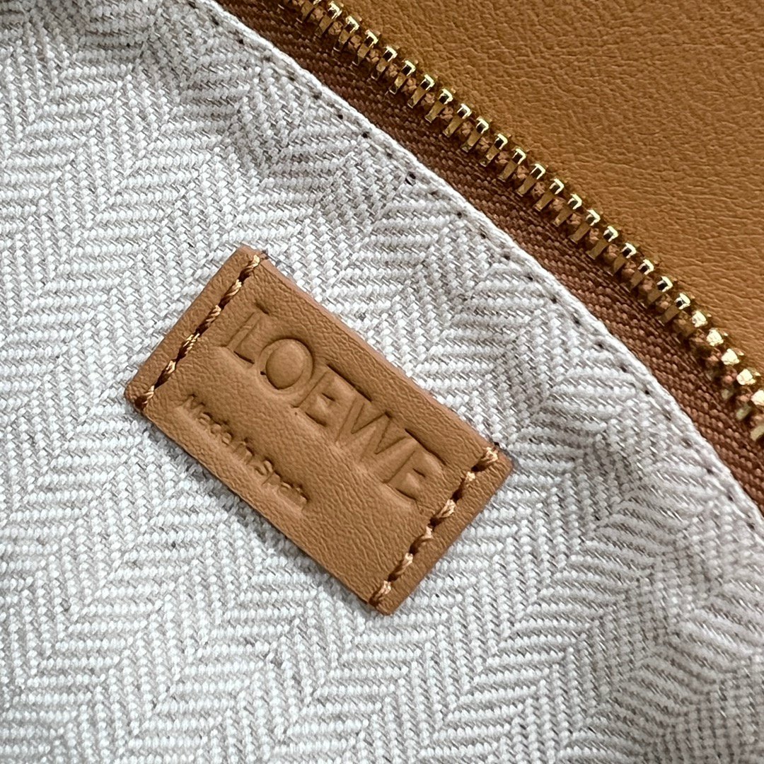 Handbag/Shoulder Bag Size 24*10.5*16CM