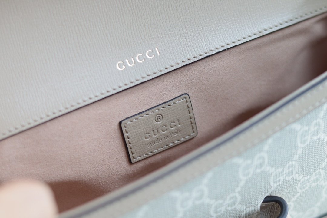 Handbag/Shoulder Bag Size  23.5x14x5cm