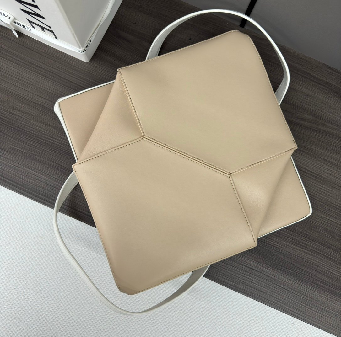 Handbag/Shoulder Bag Size 25.5*14.5*31.5CＭ