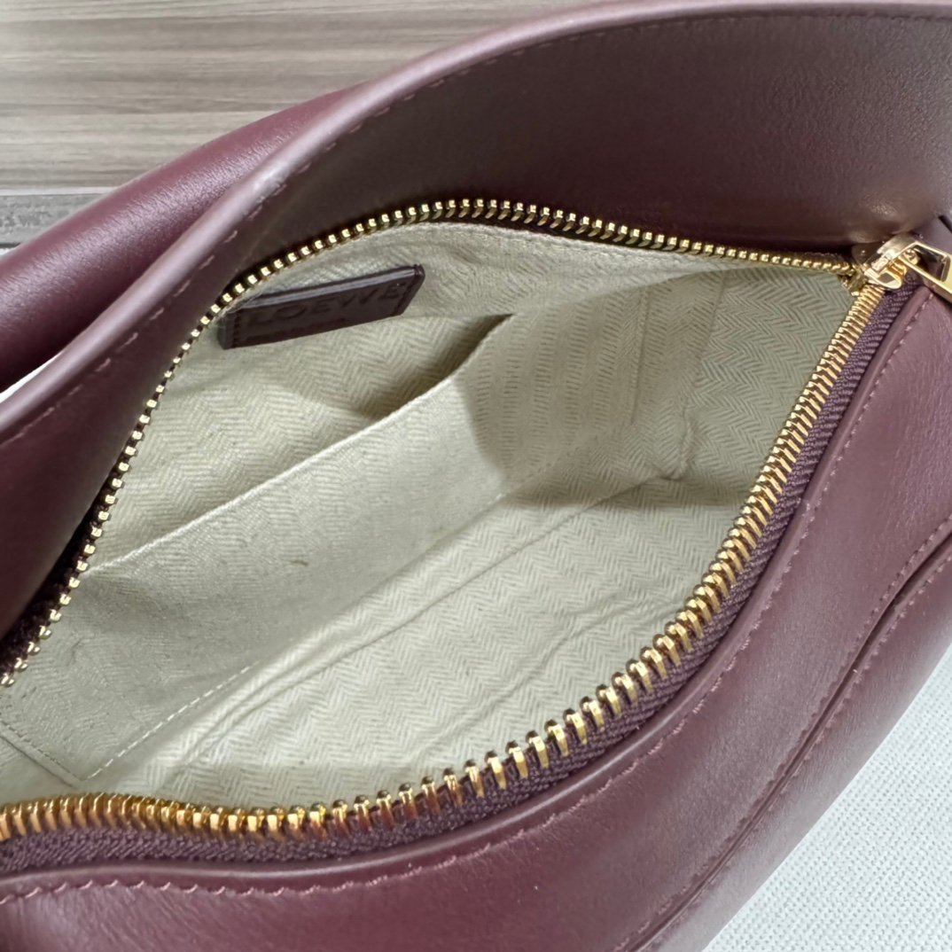 Handbag/Shoulder Bag Size 24*10.5*16CM