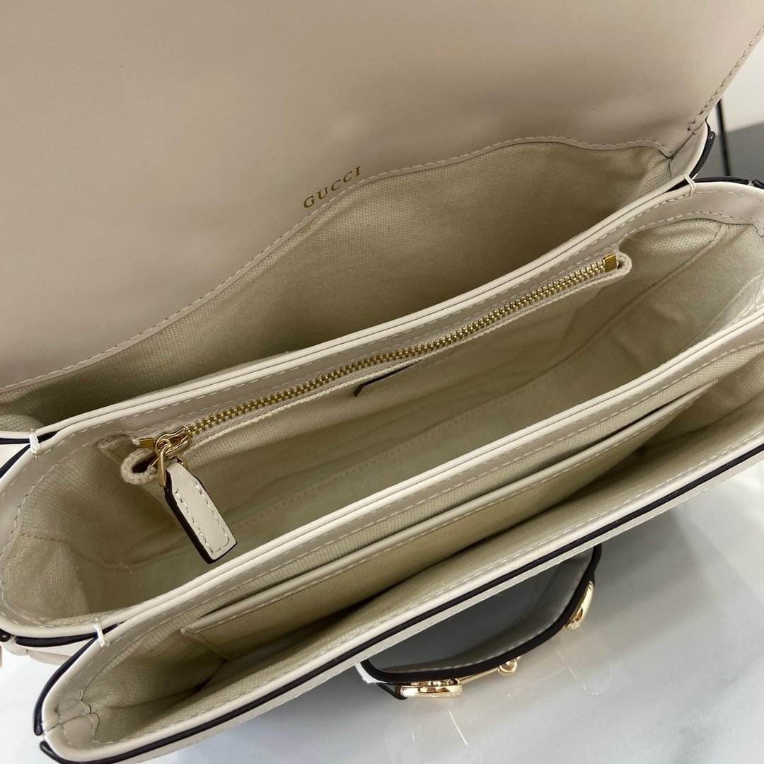 Handbag/Shoulder Bag Size  25.9x 17.5x 9.9