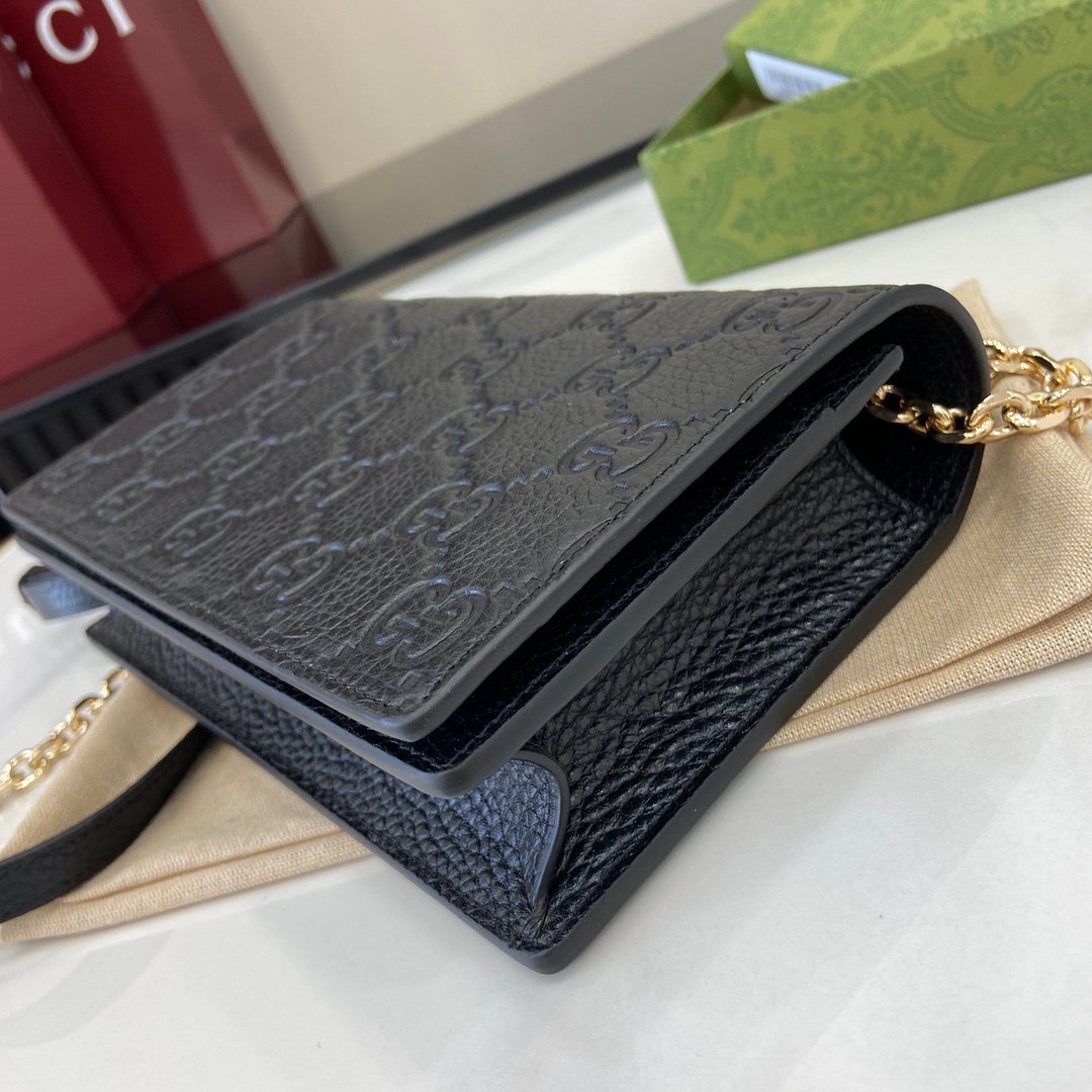 Handbag/Shoulder Bag Size  20x 12.5x 4cm