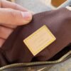 Crescent tote bag shoulder bag Specification: 26*17*7cm