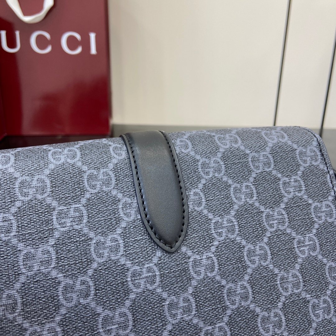 Handbag/Shoulder Bag Size 18.5x 13.5x 7